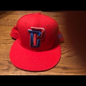 Detroit Piston snap back néw era hat